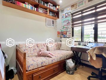 3-BEDROOM BUNGALOW WITH A GENEROUS GARDEN – A TRUE HIDDEN GEM