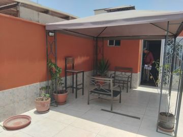 VENDO DUPLEX 174m2. URB.BARRIO MEDICO LIMITE CON AURORA MIRAFLORES