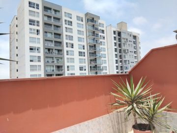 VENDO DUPLEX 174m2. URB.BARRIO MEDICO LIMITE CON AURORA MIRAFLORES