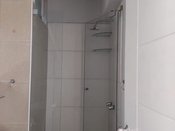 VENDO DUPLEX 174m2. URB.BARRIO MEDICO LIMITE CON AURORA MIRAFLORES