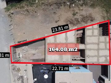 Venta De Amplio Terreno Con Construcción En Condominio El Sol De Chan Chan I (aipanaque)