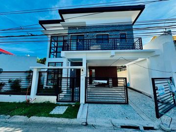 Modern Zen Type Newly Built House and Lot for Sale in BF Resort, Las Pinas City