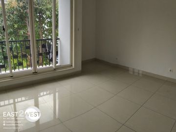 Disewakan Rumah Cluster Ruby Pondok Hijau Golf Gading Serpong Tangerang Murah Bagus Siap Huni Lokasi Nyaman Strategis