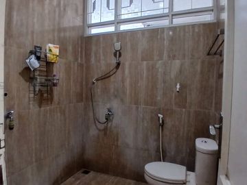 Rumah second di komplek elit tanjung barat jakarta selatan