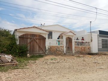 CASA EN VENTA EN SALINAS, PUERTA DEL SOL FASE 2, SALINAS, LIBERTAD, ECUADOR