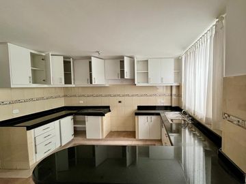 CASA DE VENTA A ESTRENAR EN CARCELÉN