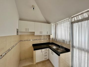 CASA DE VENTA A ESTRENAR EN CARCELÉN