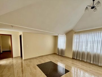 CASA DE VENTA A ESTRENAR EN CARCELÉN