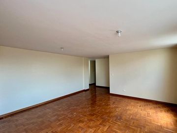 CASA DE VENTA A ESTRENAR EN CARCELÉN