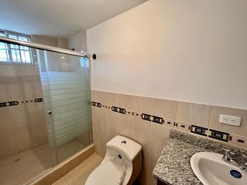 CASA DE VENTA A ESTRENAR EN CARCELÉN