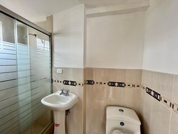 CASA DE VENTA A ESTRENAR EN CARCELÉN