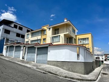 CASA DE VENTA A ESTRENAR EN CARCELÉN