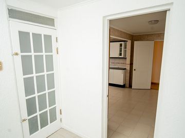 SE VENDE HERMOSA CASA EN COND. PLAYA LA PORTADA.
