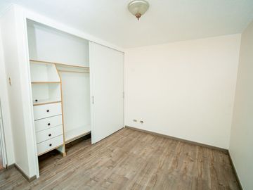 SE VENDE HERMOSA CASA EN COND. PLAYA LA PORTADA.