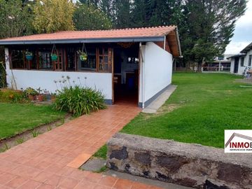 Espectacular Quinta dentro de la Lotización San Francisco de Pifo.