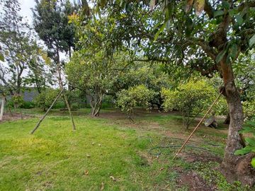 Vendo Quinta en el Quinche sector La Victoria 303 m2 de construcción. Con Piscina.