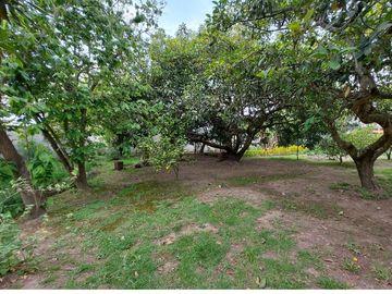 Vendo Quinta en el Quinche sector La Victoria 303 m2 de construcción. Con Piscina.