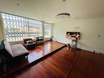 Venta dpto San Borja (1er Piso)