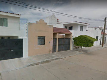 Venta de casa en Virreinato 13 Colonia: Colonial Alcaldía / Mpio: Guanajuato Ciudad: Guanajuato