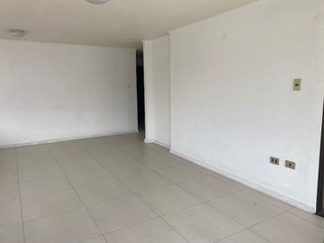 SE VENDE DEPARTAMENTO EN EDIFICIO ROYAL MARINE.
