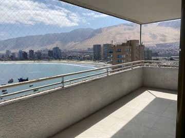 SE VENDE DEPARTAMENTO EN EDIFICIO ROYAL MARINE.