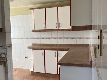 SE VENDE DEPARTAMENTO EN EDIFICIO ROYAL MARINE.