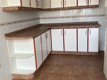 SE VENDE DEPARTAMENTO EN EDIFICIO ROYAL MARINE.