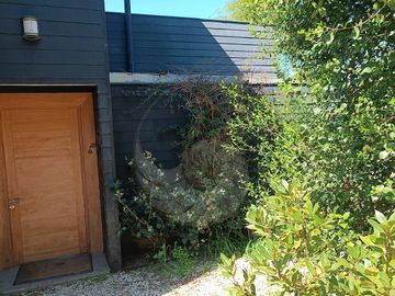 Casa en venta en en Alta Vista a pocos minutos de la Laguna de Zapallar