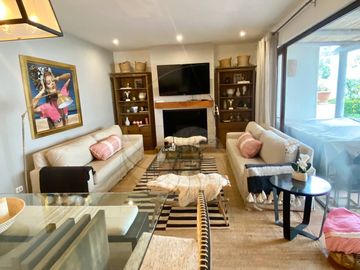 Casa en venta en exclusivo condominio Casapueblo de Cachagua