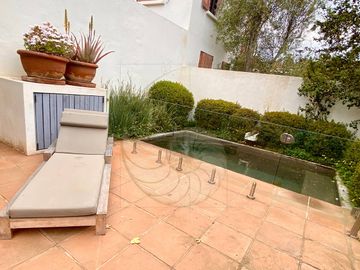 Casa en venta en exclusivo condominio Casapueblo de Cachagua