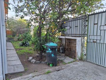 Casa en venta Isabel Riquelme San Joaquín 4dormitorios 4baños 3 estacionamientos $180.000.000