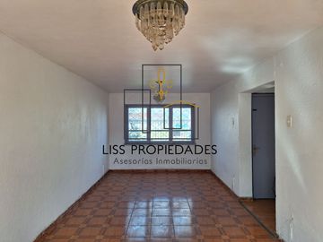 Casa en venta Isabel Riquelme San Joaquín 4dormitorios 4baños 3 estacionamientos $180.000.000