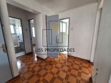 Casa en venta Isabel Riquelme San Joaquín 4dormitorios 4baños 3 estacionamientos $180.000.000
