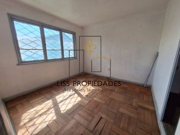 Casa en venta Isabel Riquelme San Joaquín 4dormitorios 4baños 3 estacionamientos $180.000.000
