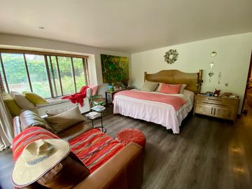 Amplia, Comoda, 1 Piso, Nororiente, Remodelada