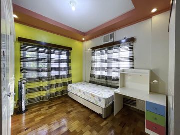 2-Storey 4 Bedrooms House and Lot for Sale in BF Homes, Parañaque City