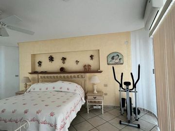 Residencia en lomas de cocoyoc morelos