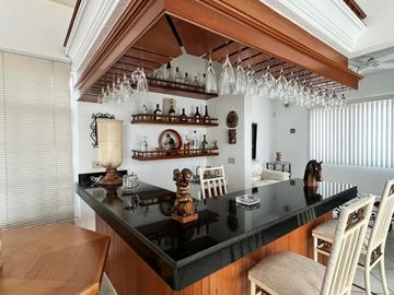 Residencia en lomas de cocoyoc morelos