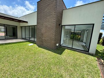 CASA EN LA FLORIDA! “Un solo nivel”
