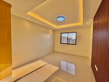 Discover contemporary luxury in this brand new three-story duplex house and lot, perfectly situated in the esteemed Greenwoods Executive Village.