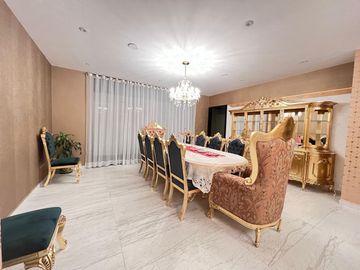 Exclusiva Casa con Roof Garden y Jacuzzi en Privada de Alta Plusvalía