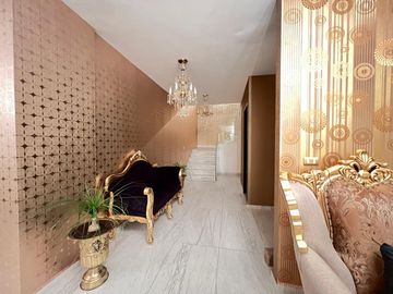 Exclusiva Casa con Roof Garden y Jacuzzi en Privada de Alta Plusvalía
