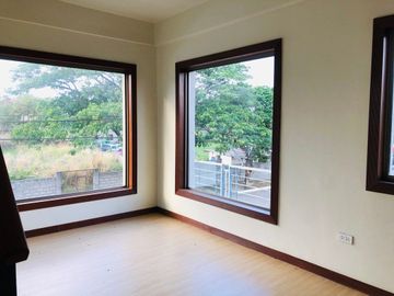 Modern 4 Bedroom Corner Townhouse For Sale in Valle Verde 7, Pasig City!