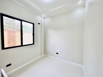Brand new 2 storey duplex with very spacious set back