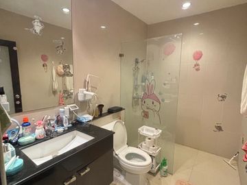 Fully furnished 1 bedroom for sale at Mountain View Condominium