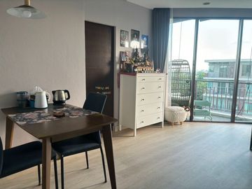Fully furnished 1 bedroom for sale at Mountain View Condominium