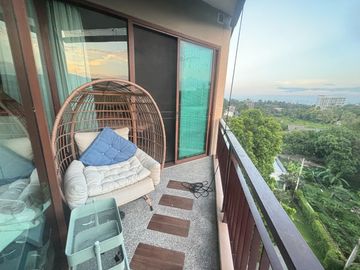 Fully furnished 1 bedroom for sale at Mountain View Condominium