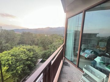 Fully furnished 1 bedroom for sale at Mountain View Condominium