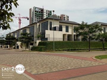 Disewakan Rumah Cluster Lancewood NavaPark BSD City Tangerang Bagus Mewah Nyaman Siap Huni