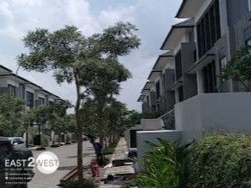 Disewakan Rumah Cluster Lancewood NavaPark BSD City Tangerang Bagus Mewah Nyaman Siap Huni